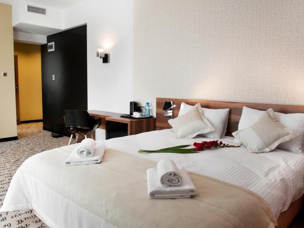 Hotel Piano : photo 6 de la chambre chambre lit king-size