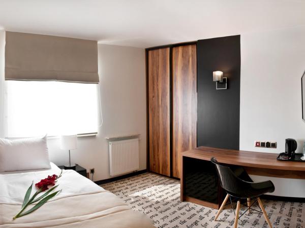 Hotel Piano : photo 2 de la chambre chambre simple