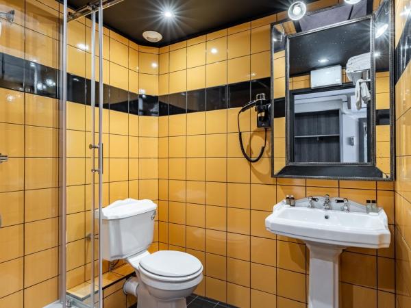 Hôtel Le G (ex Le Genève) : photo 7 de la chambre petite chambre double