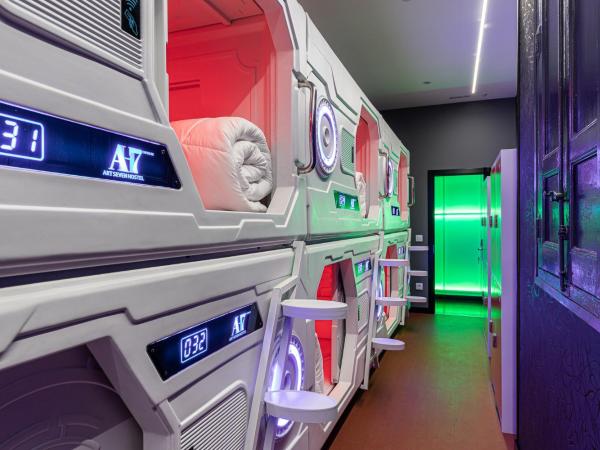 Art Seven Hostel Capsules : photo 3 de la chambre lit capsule double dans dortoir mixte