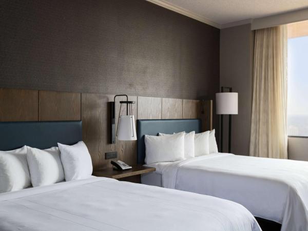 Sonesta Nashville Airport : photo 2 de la chambre chambre de luxe 2 lits queen-size