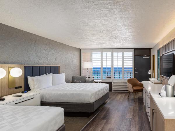 Holiday Inn Resort Panama City Beach - Beachfront, an IHG Hotel : photo 6 de la chambre superior queen room two queen beds oceanfront - upper level