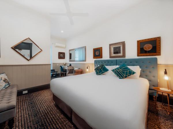 Cremorne Point Manor : photo 3 de la chambre chambre lit king-size ou lits jumeaux avec salle de bains privative