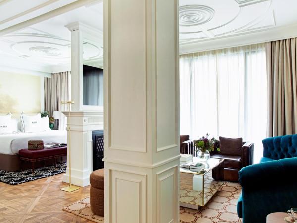 BLESS Hotel Madrid - The Leading Hotels of the World : photo 8 de la chambre suite avec terrasse - vue sur velázquez