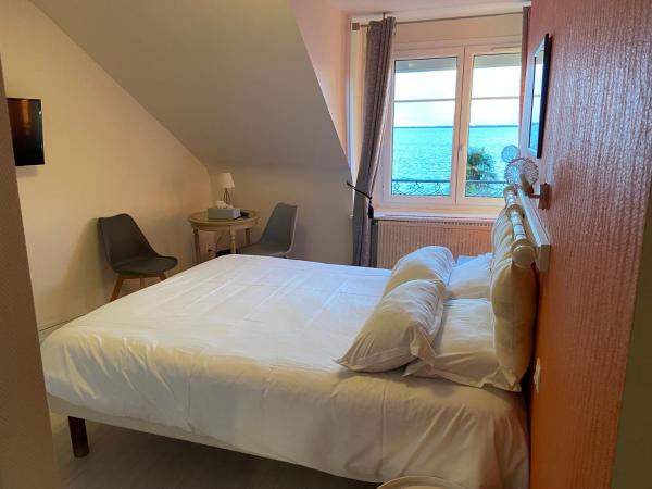 Le Cancalais : photo 6 de la chambre chambre double avec vue sur la mer
