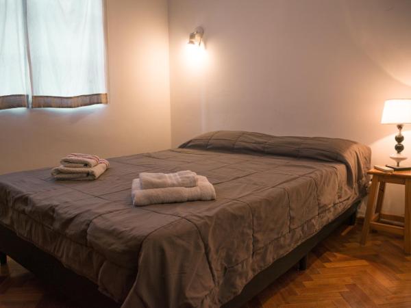 Hostel Boutique PASO : photo 2 de la chambre chambre double avec salle de bains privative