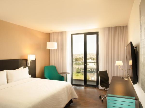 Fiesta Inn Guadalajara Aeropuerto : photo 6 de la chambre chambre lit king-size supérieure