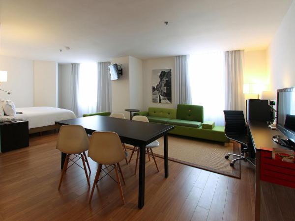 Fiesta Inn Naucalpan : photo 9 de la chambre suite junior