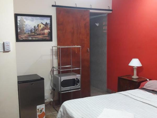 Habitaciones BRISA : photo 1 de la chambre chambre double avec salle de bains privative