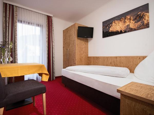 Hotel Resch : photo 1 de la chambre chambre simple avec balcon