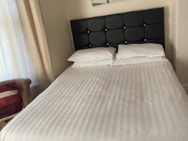 Diamonds Lodge near York Hospital : photo 2 de la chambre chambre double standard