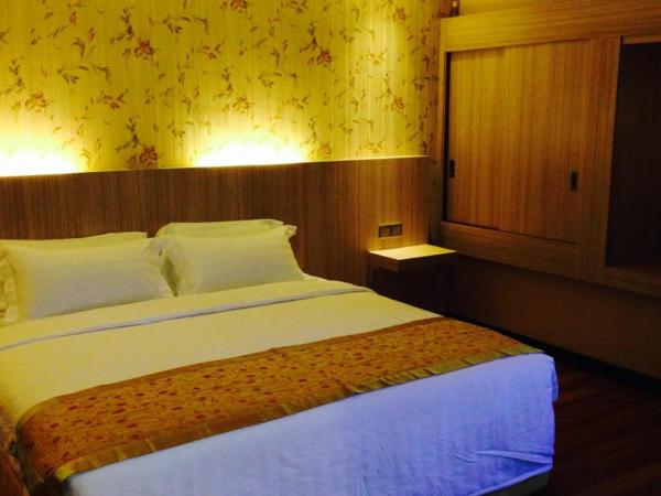 Mandarin Hotel Kota Kinabalu : photo 5 de la chambre chambre lit queen-size de luxe (sans fenêtres)