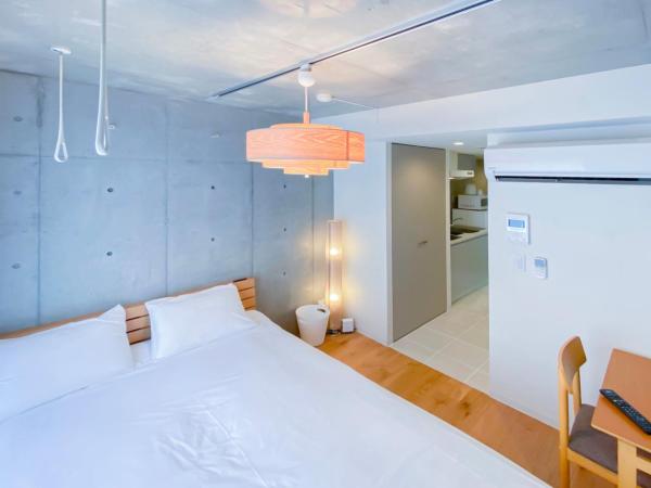 japan house nishishinjuku : photo 9 de la chambre chambre double avec salle de bains privative