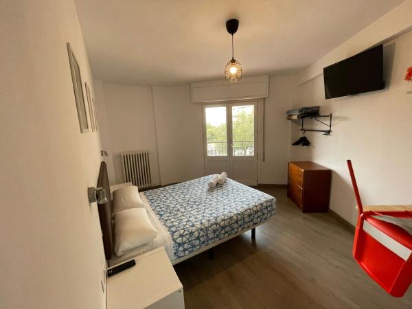 Pensión La Estrella : photo 1 de la chambre chambre double avec salle de bains privative