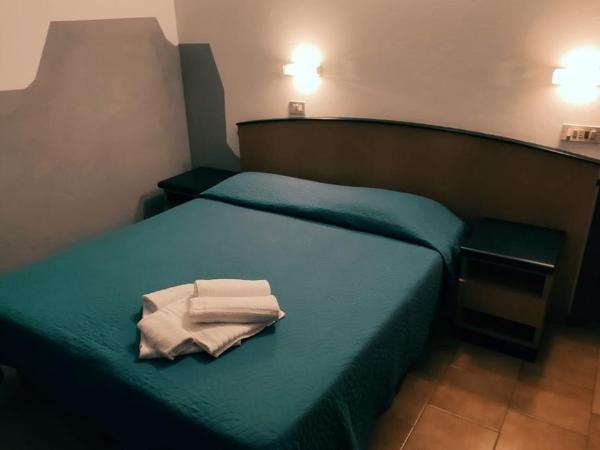 Hotel Orlov Rimini : photo 7 de la chambre grande chambre double ou lits jumeaux