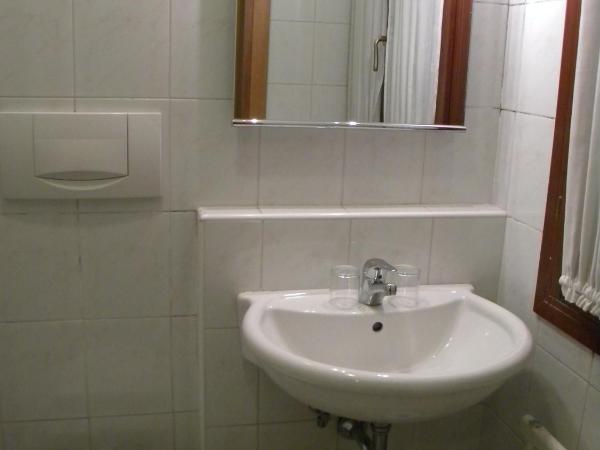 Hotel Adua : photo 4 de la chambre chambre double
