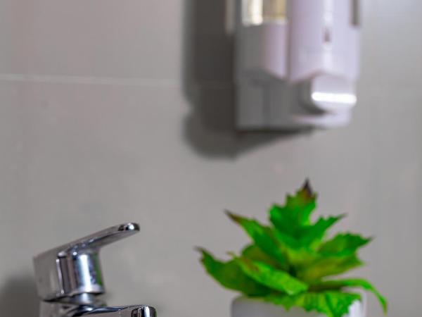 Sovereign Group Hotel at Pratunam : photo 3 de la chambre chambre lit king-size deluxe