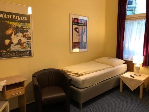 ALPHA Hotel Garni : photo 5 de la chambre chambre simple