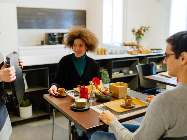 Dadi Home : photo 6 de la chambre chambre double avec salle de bains privative