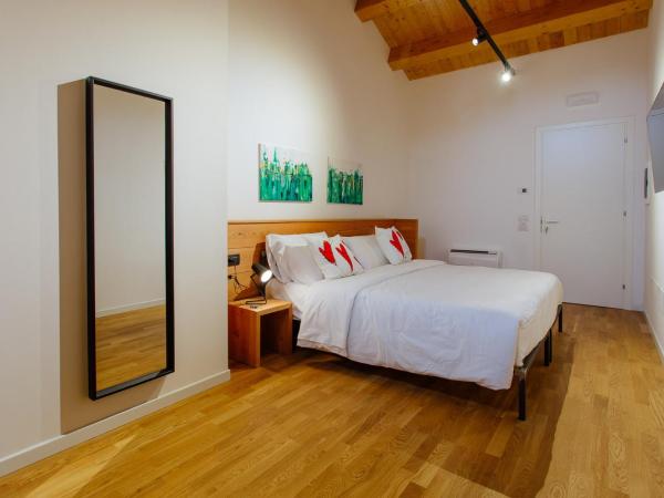 Dadi Home : photo 9 de la chambre chambre double avec salle de bains privative