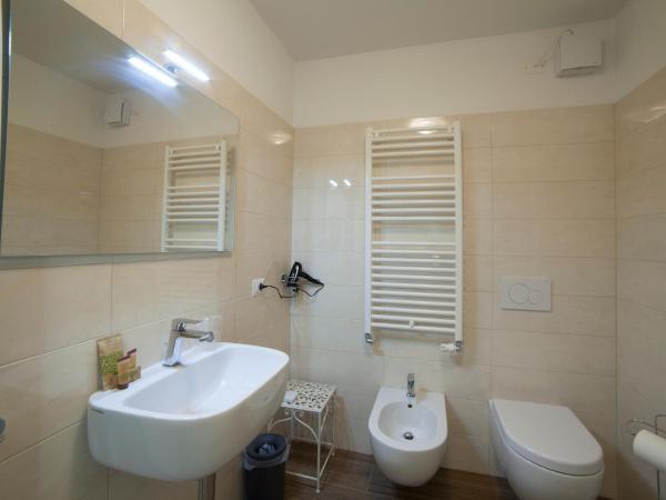 Agriturismo Corte Rondinella : photo 2 de la chambre chambre double deluxe