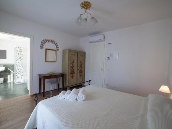 Agriturismo Corte Rondinella : photo 2 de la chambre chambre deluxe