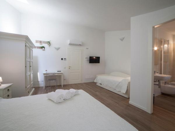 Agriturismo Corte Rondinella : photo 2 de la chambre chambre quadruple