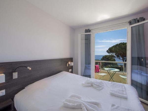 Hôtel-Club du Domaine d'Aiguebelle, USSIM Vacances : photo 5 de la chambre chambre familiale standard