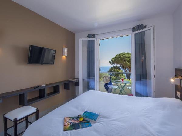 Hôtel-Club du Domaine d'Aiguebelle, USSIM Vacances : photo 4 de la chambre chambre familiale standard