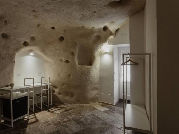 Pietragialla : photo 7 de la chambre chambre quadruple avec douche