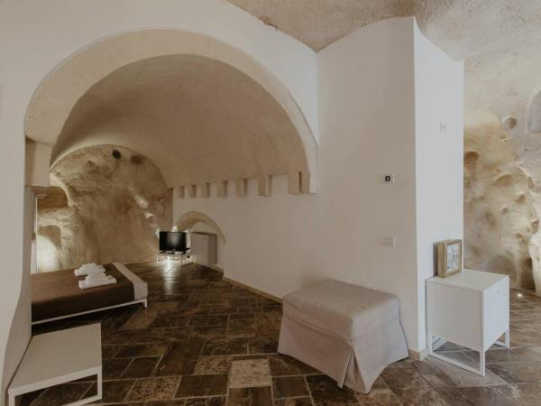 Pietragialla : photo 8 de la chambre chambre quadruple avec douche