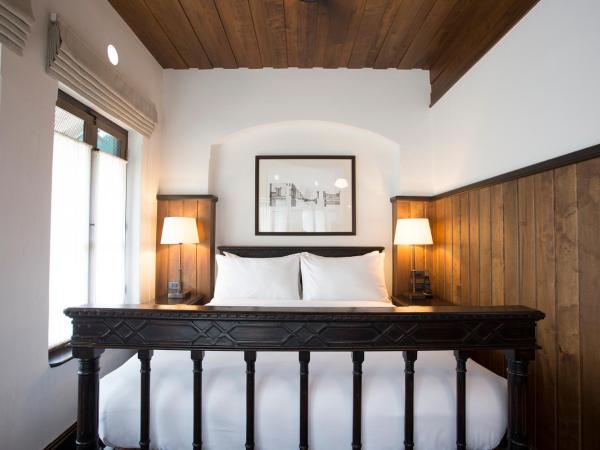 1905 Heritage Corner : photo 2 de la chambre chambre supérieure lit queen-size