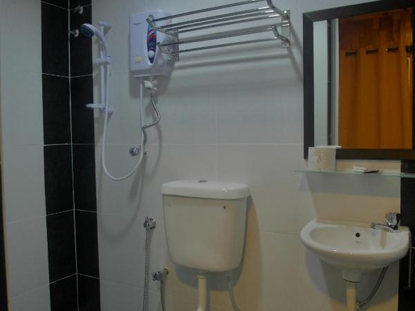 Mabohai Resort Klebang : photo 1 de la chambre chambre triple standard