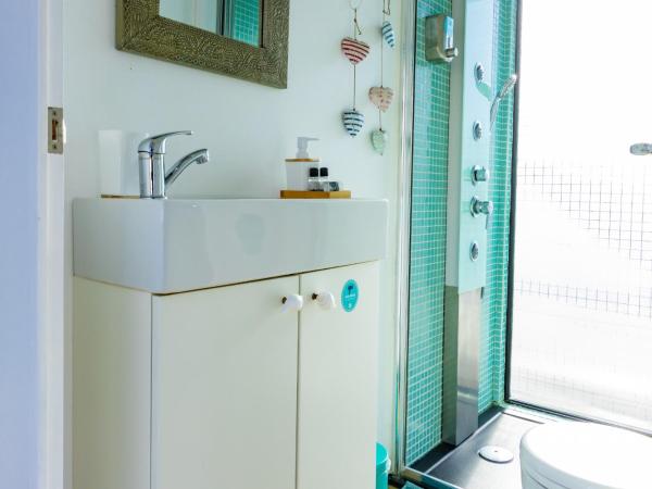 Oporto Douro Floating House : photo 2 de la chambre mobile home