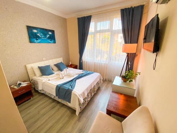 CityHub : photo 1 de la chambre chambre familiale avec balcon