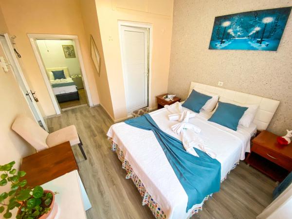 CityHub : photo 2 de la chambre chambre familiale avec balcon