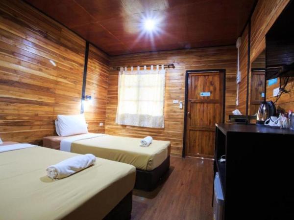 The Cobble Beach Hotel- Phi Phi Island : photo 4 de la chambre chambre lits jumeaux supérieure - vue sur mer