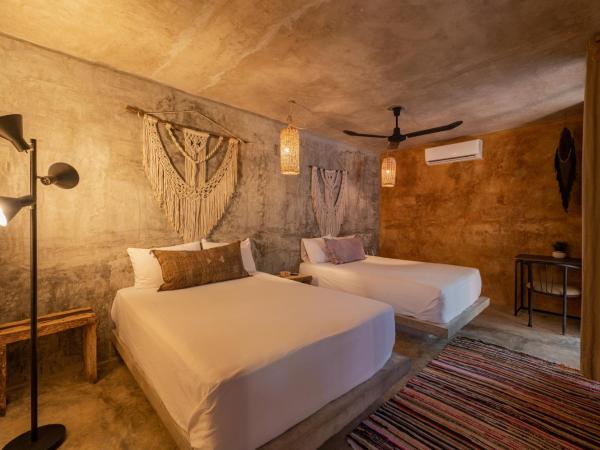 Casa Coyote Tulum : photo 1 de la chambre chambre deluxe avec 2 lits doubles