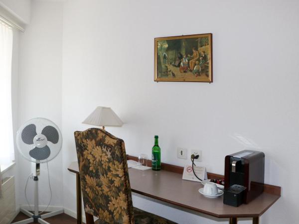 Hotel & Restaurant Sternen Köniz bei Bern : photo 2 de la chambre chambre simple