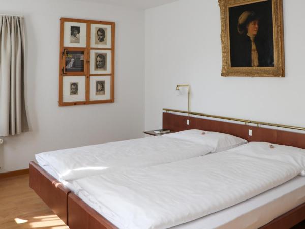 Hotel & Restaurant Sternen Köniz bei Bern : photo 3 de la chambre chambre double