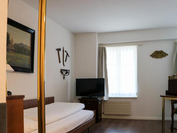 Hotel & Restaurant Sternen Köniz bei Bern : photo 6 de la chambre chambre simple