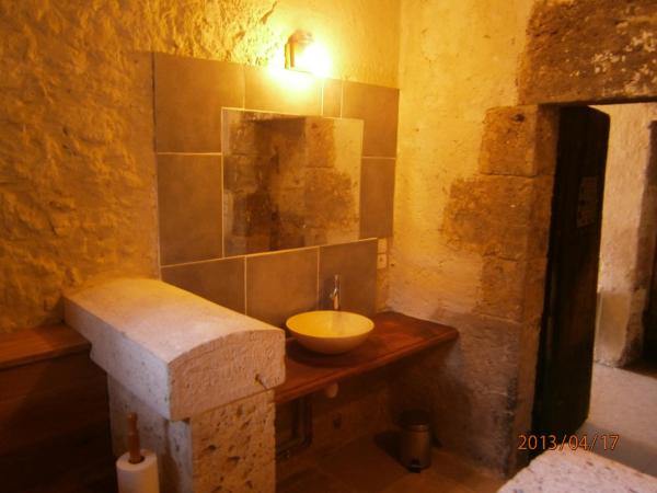 La Tour Beauvoir : photo 8 de la chambre appartement avec terrasse