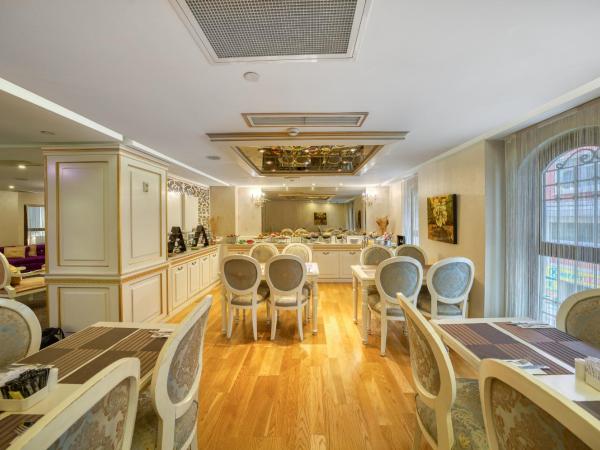 Crowne Plaza Istanbul - Old City, an IHG Hotel : photo 7 de la chambre chambre lit king-size club - accès au salon club