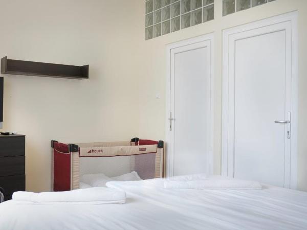 Teke Bowling Centrum és Sport Panzió : photo 2 de la chambre chambre familiale (2 adultes et 2 enfants)