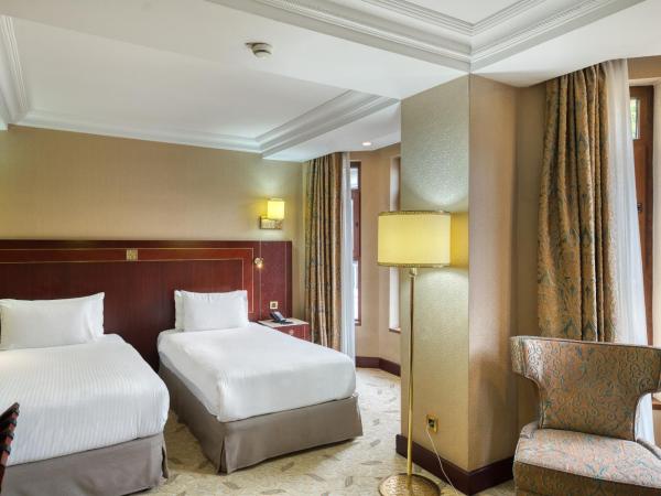 Crowne Plaza Istanbul - Old City, an IHG Hotel : photo 2 de la chambre chambre lits jumeaux club avec accès au salon club