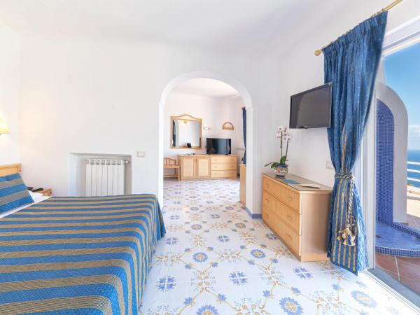 Hotel Grazia alla Scannella : photo 2 de la chambre suite - vue sur mer