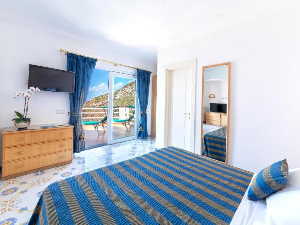 Hotel Grazia alla Scannella : photo 5 de la chambre suite - vue sur mer