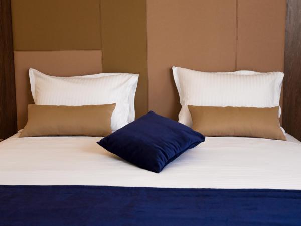 Hôtel Lescure Business and SPA : photo 3 de la chambre suite junior