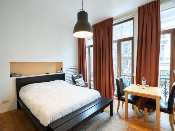 Because the Night city lodge : photo 8 de la chambre chambre double