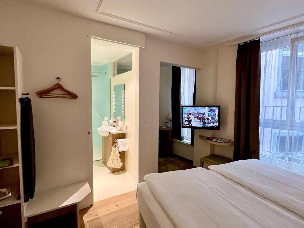 Hotel Platzhirsch : photo 5 de la chambre chambre lit king-size supérieure